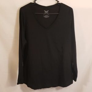Plain black long sleeve tee